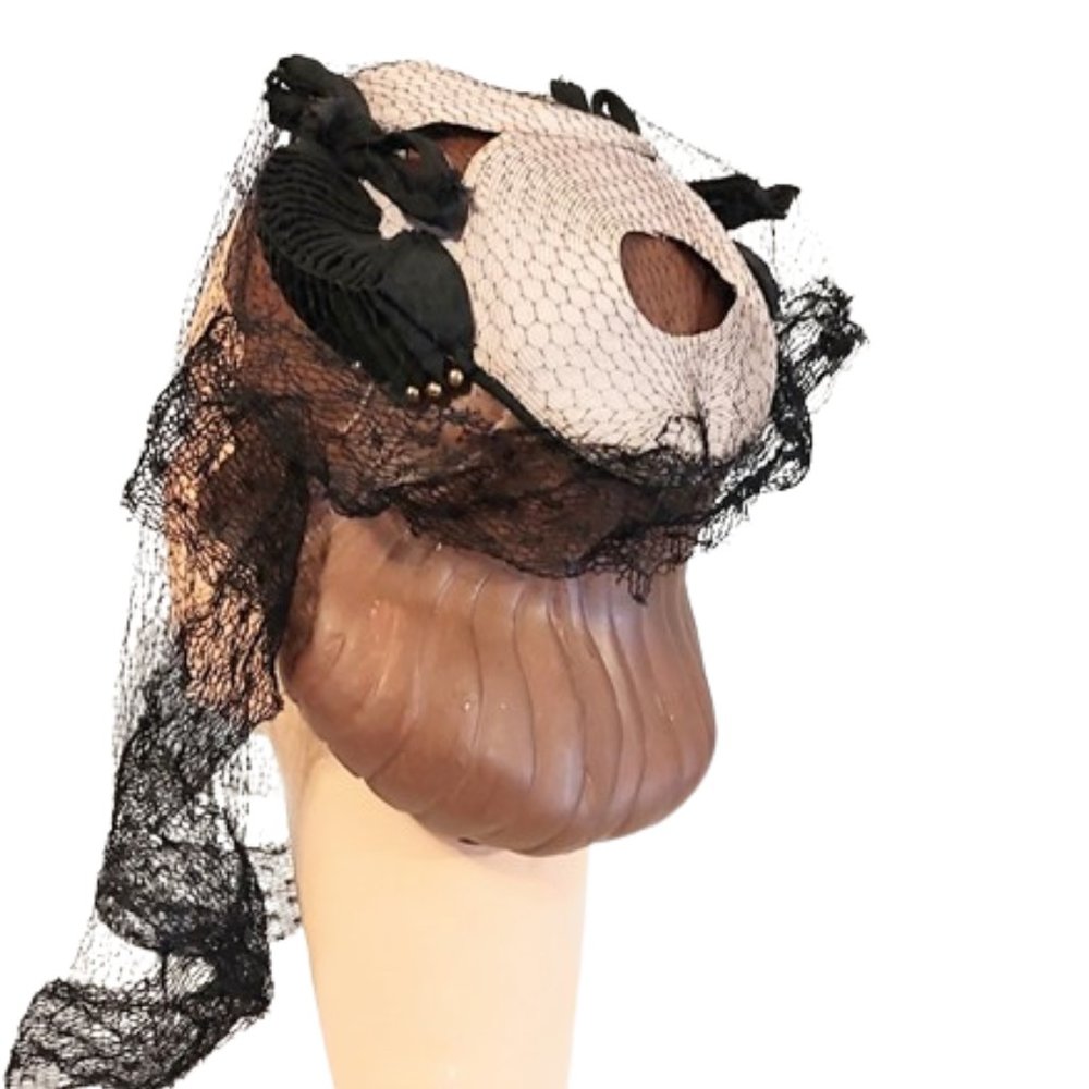 1940s Vintage Small Tan & Black Calot Juliet Hat With Black Full Chapel Veil - Picture 3 of 9